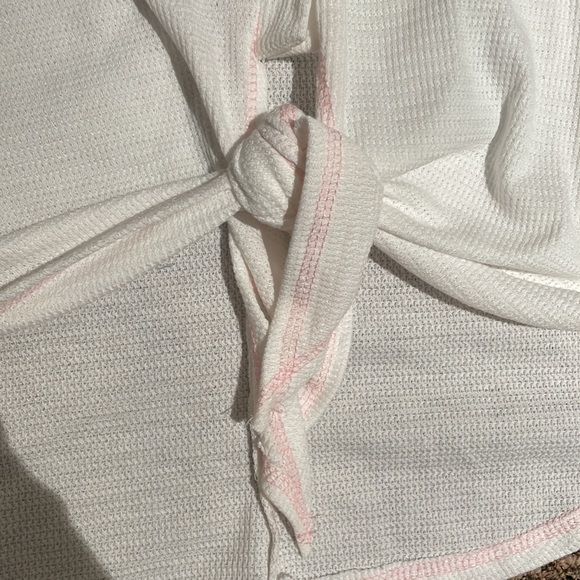 Designer white thermal button down with pink pattern chiffon sleeves - Picture 6 of 8